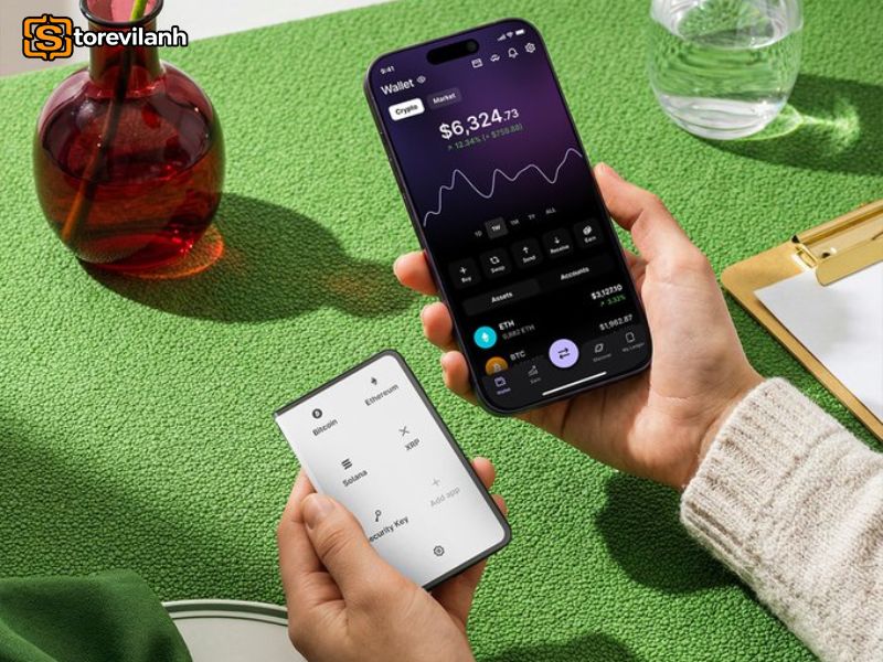 M&agrave;n h&igrave;nh Ledger gi&uacute;p kiểm tra độc lập th&ocirc;ng tin giao dịch trước khi k&yacute; x&aacute;c nhận