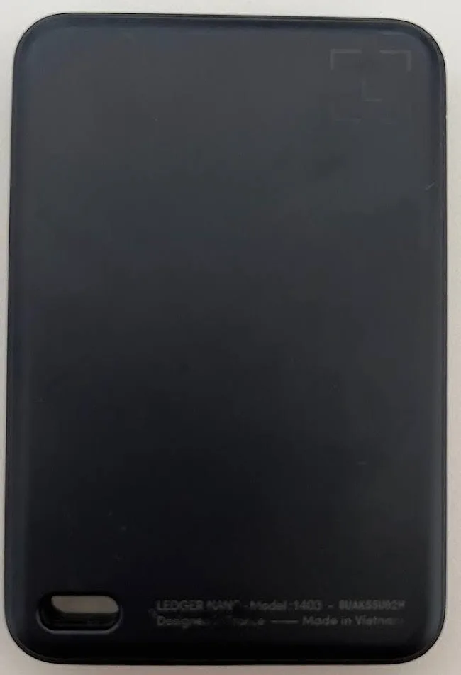 Mặt sau Ledger Nano Gen5