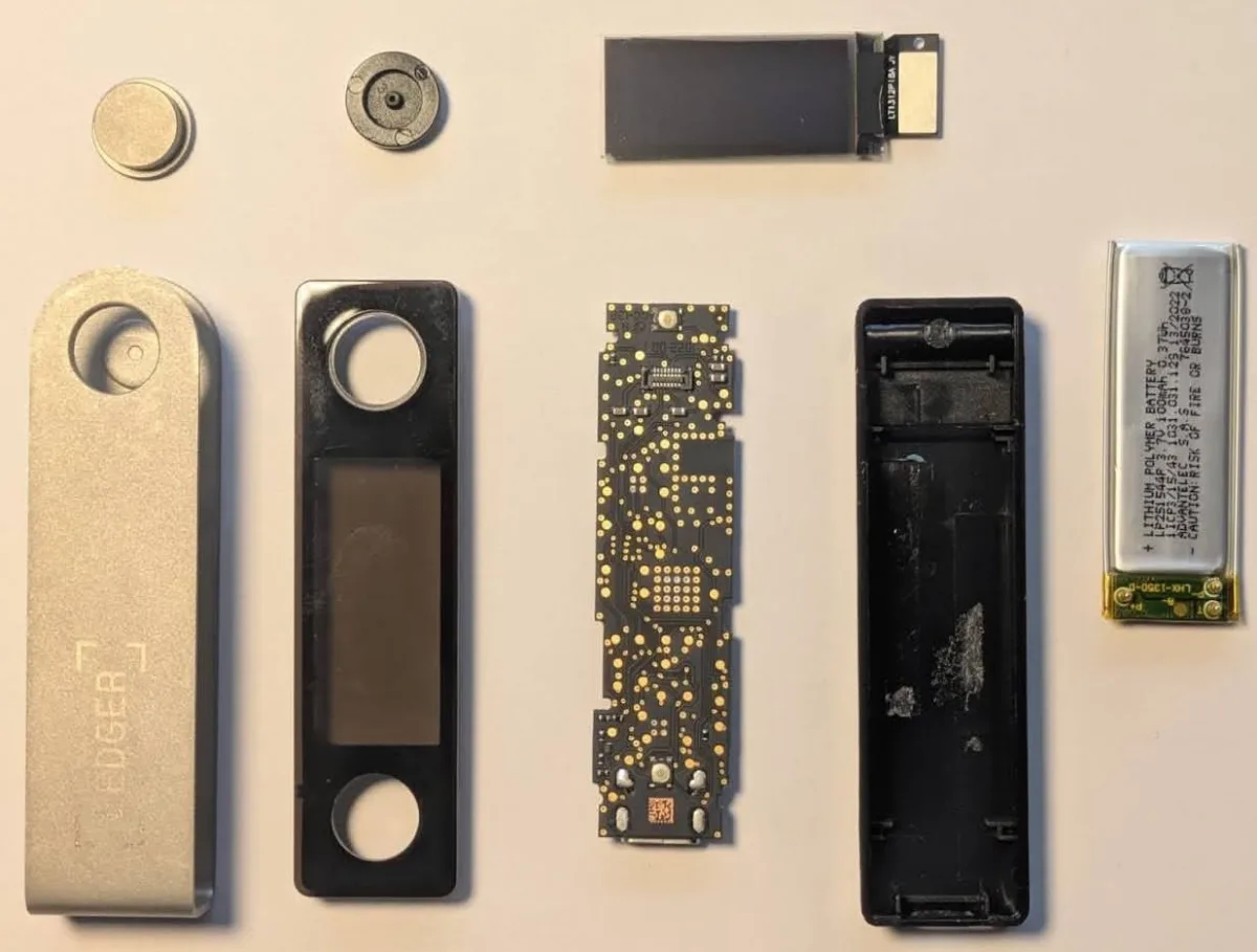 Ledger Nano X th&aacute;o rời - ảnh 1